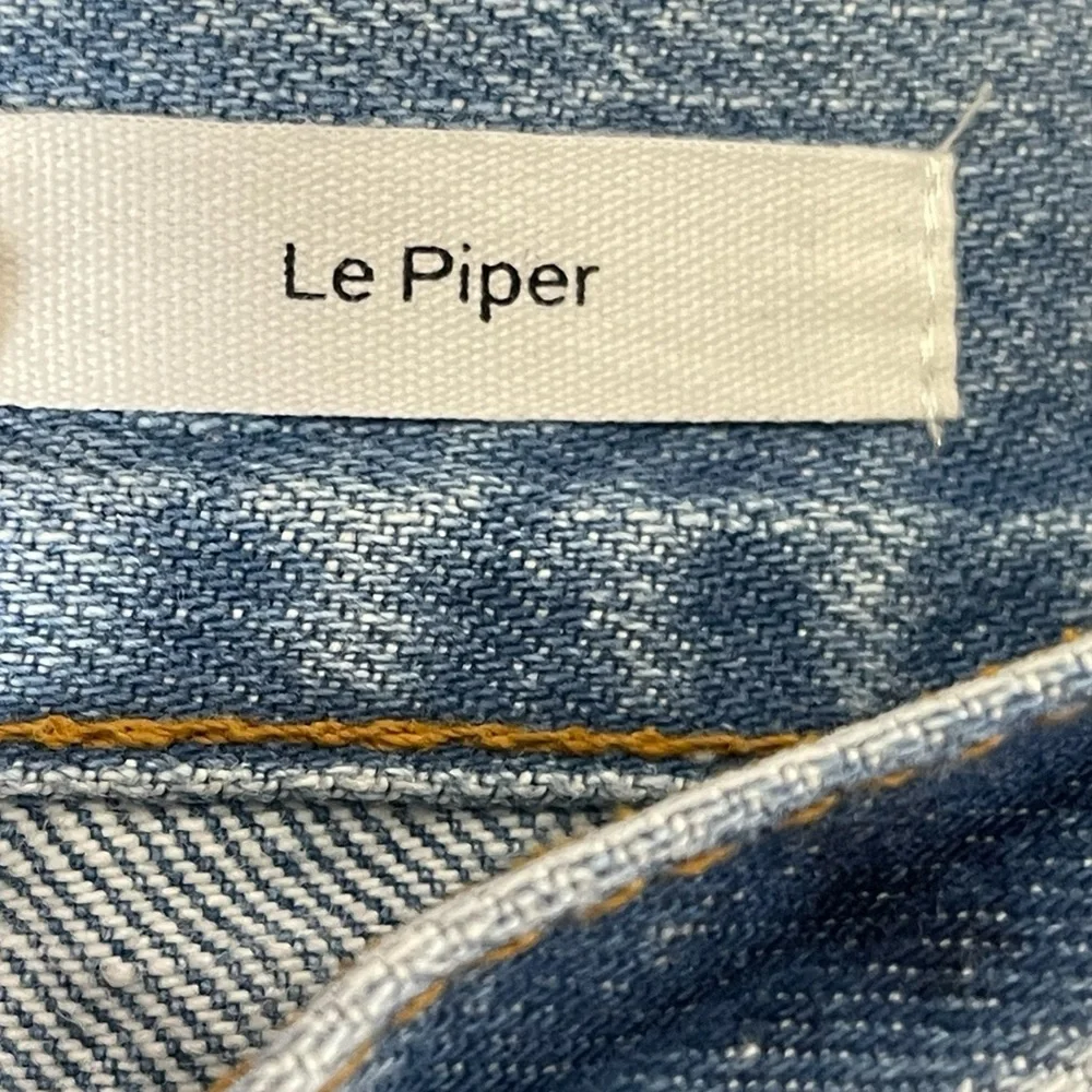 FRAME Jeans size‎ 29 Le Piper High Rise Light Wash Raw Hem Jeans 🩵🩵